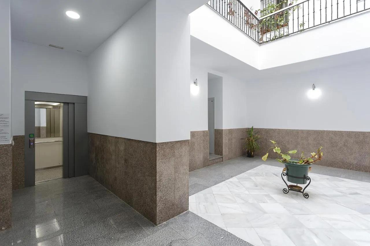 Apartamentos El Capitan Veneno By Cadiz4Rentals
